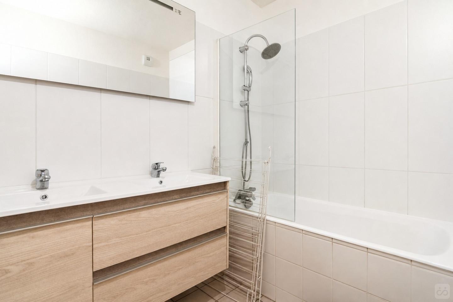Das Prächtige Wohnung in der Nähe des RER Haus A