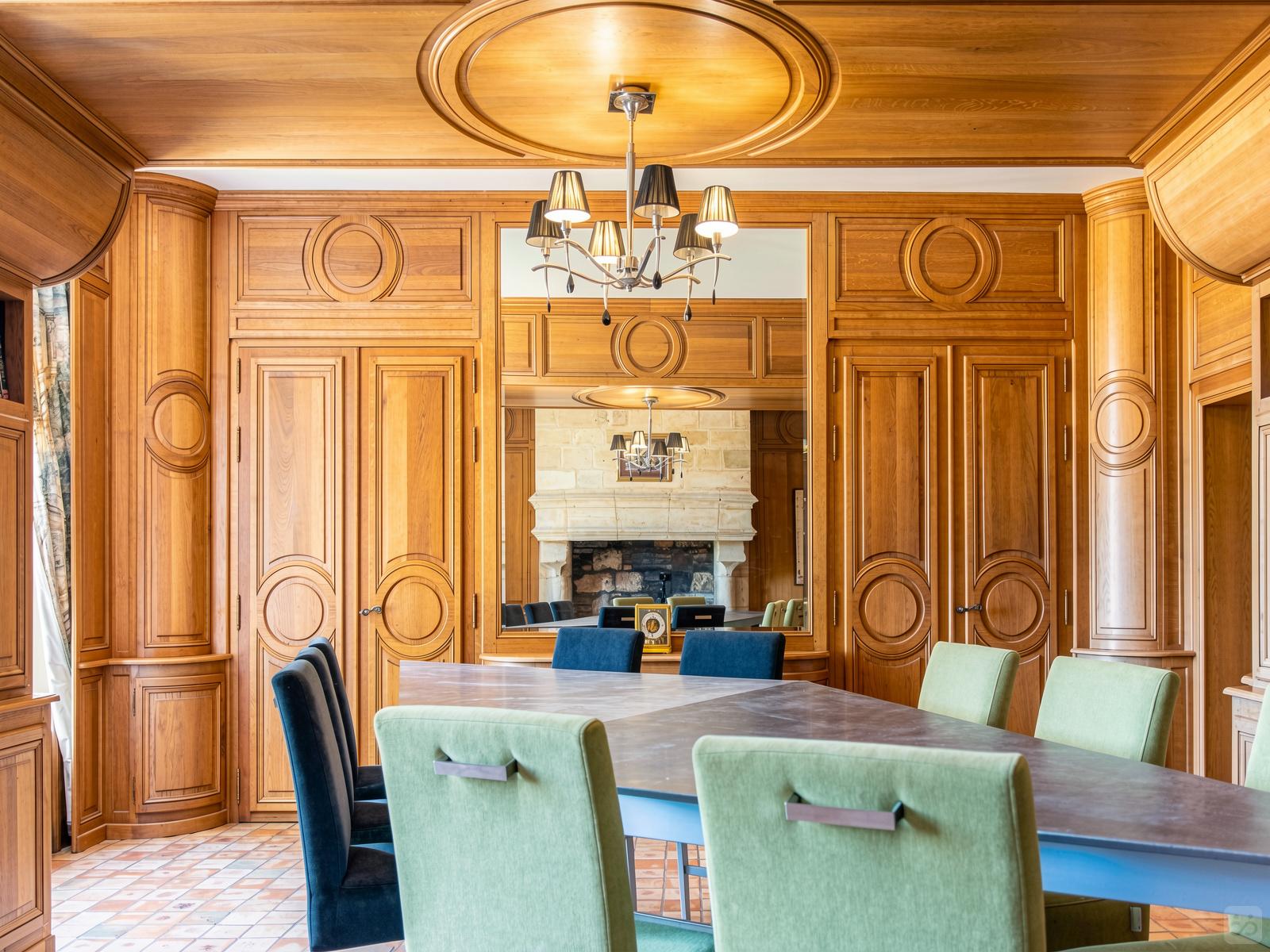 Langeais Home