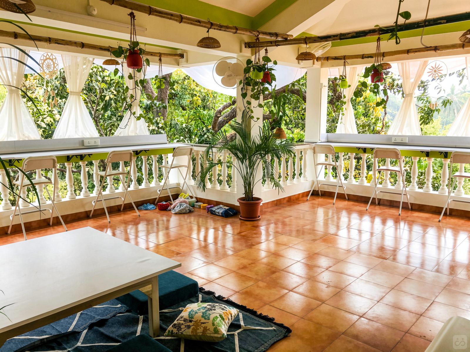 La Splendida casa vibrante con spazi di lavoro e giardino Residenza