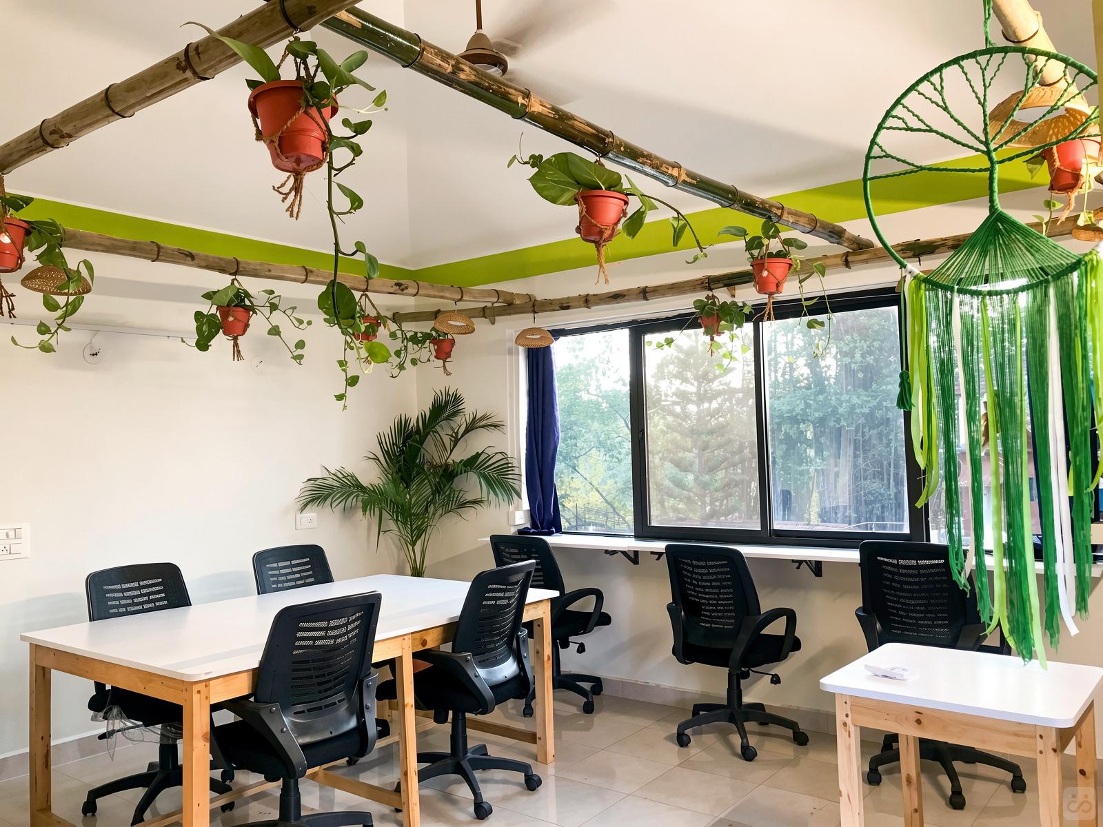 La Splendida casa vibrante con spazi di lavoro e giardino Residenza