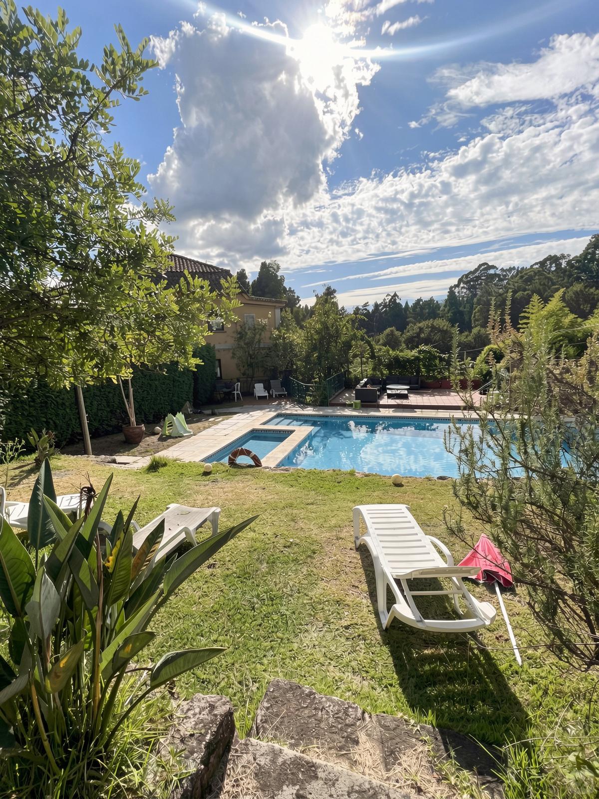 Pousa-Crecente Residence