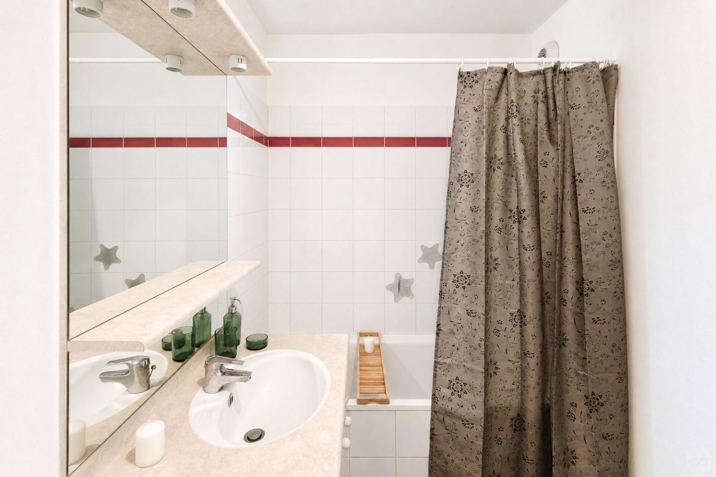 Das Hübsche 81 m² große Wohnung in Coliving in Saint-Denis Haus