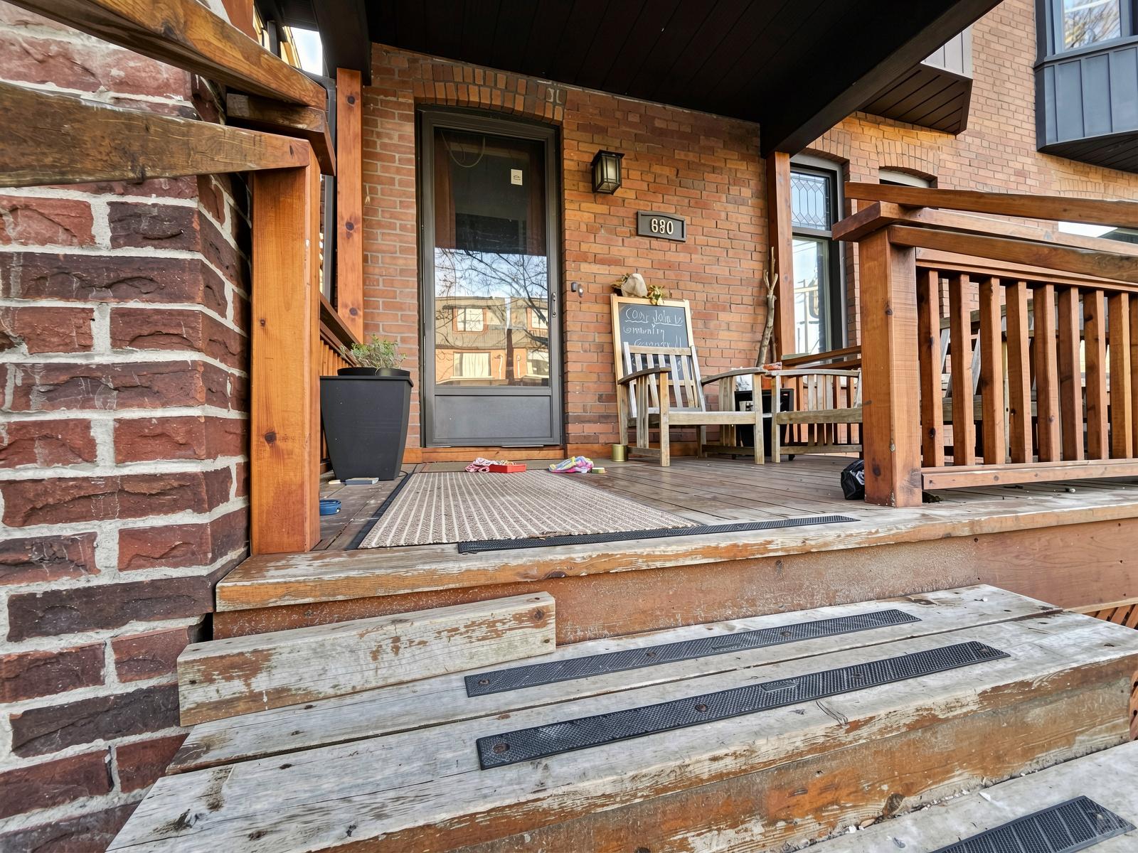 Toronto, Annex Residence