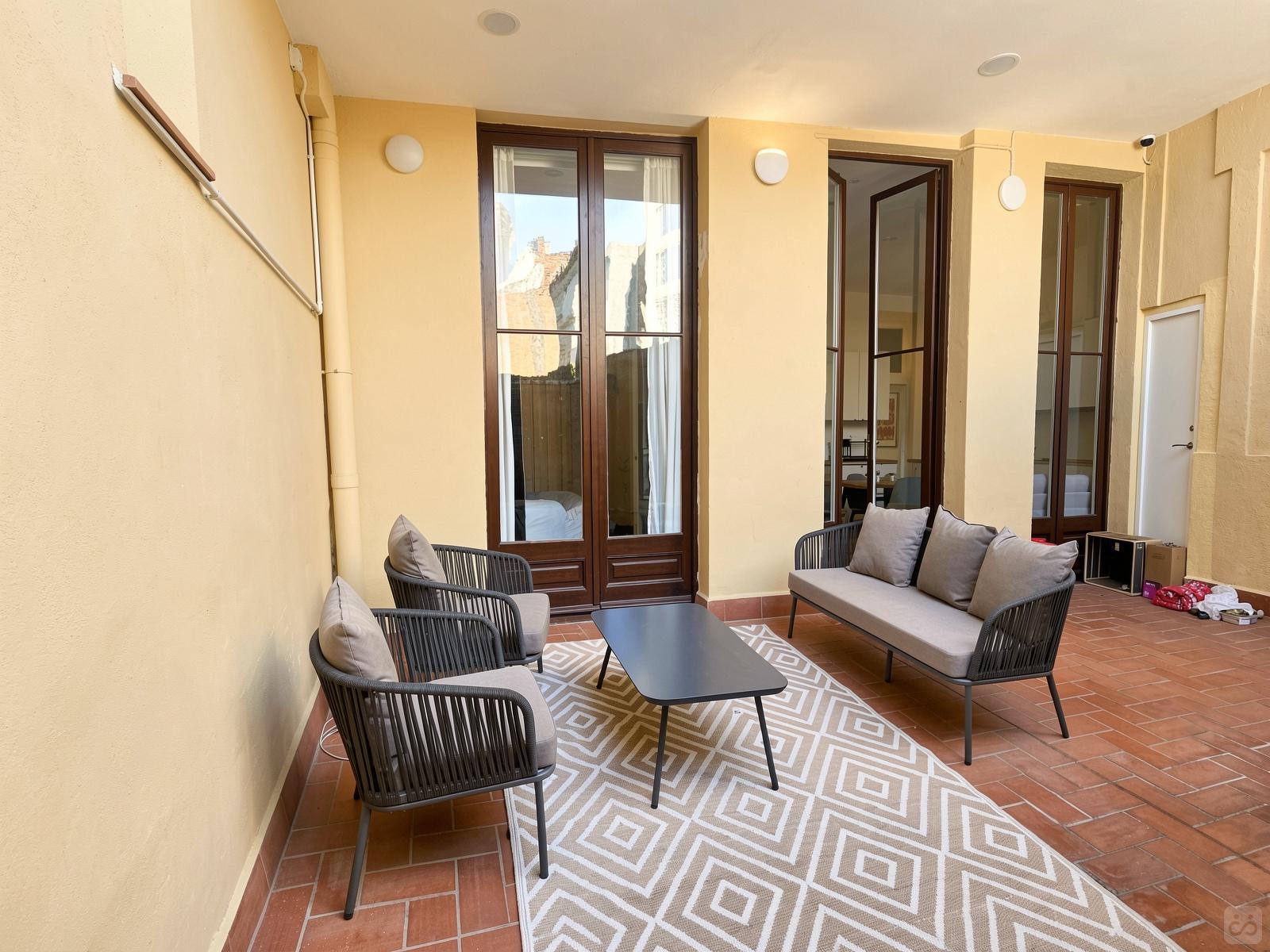 Pau Claris Residence