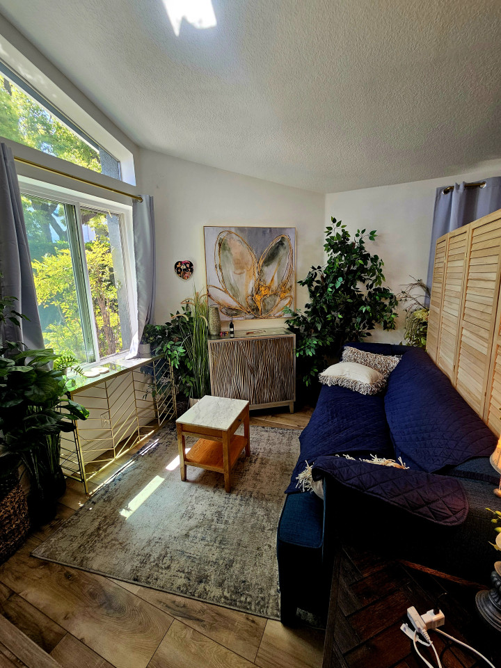 La Accogliente casa con incredibile dormitorio e studi per lavorare e giocare vicino a Rhodes Avenue Park