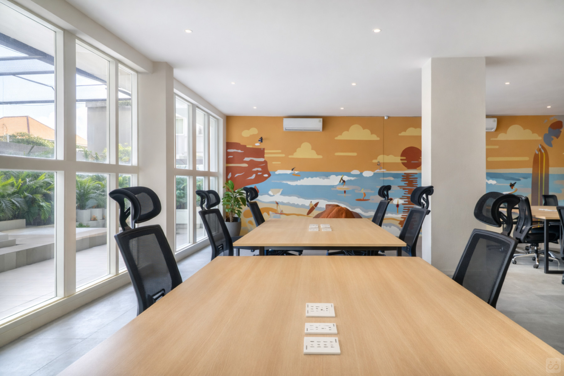 El Elegante comunidad tropical con espacio de trabajo y piscina compartidos Colectivo