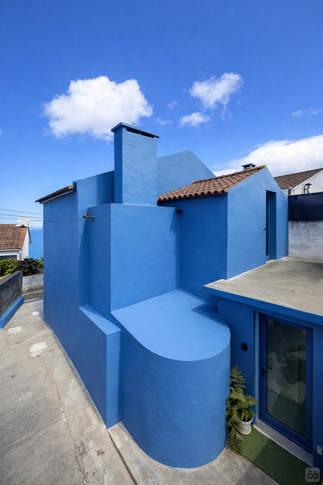 A Carreira De Baixo Casa