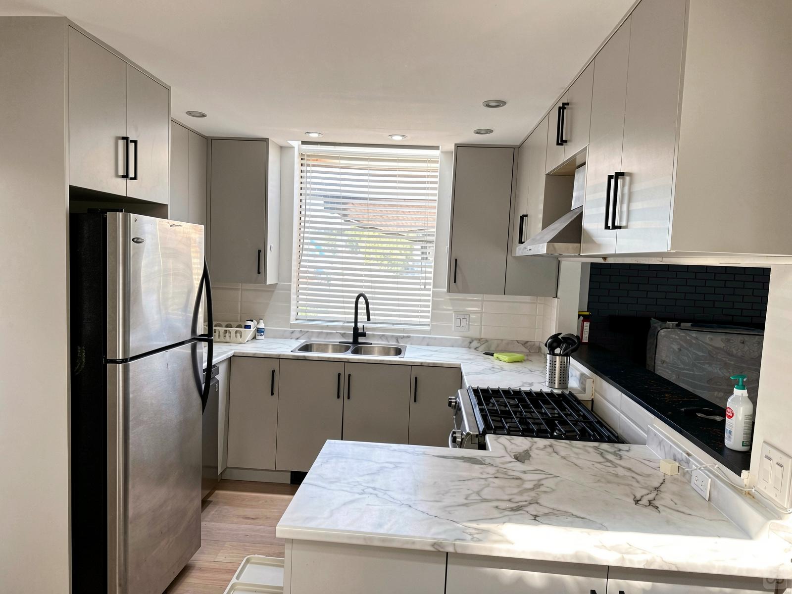 East 15th Residence