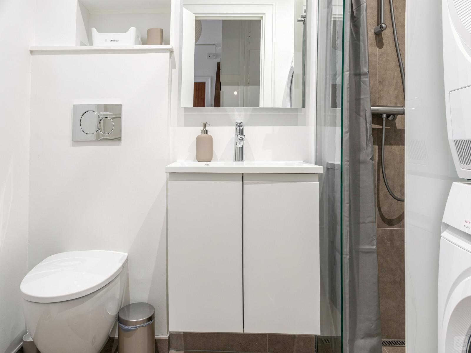 Das Stilvolle und kompakte Wohnung mit eigenem Balkon in der Nähe von Fredensgade Haus