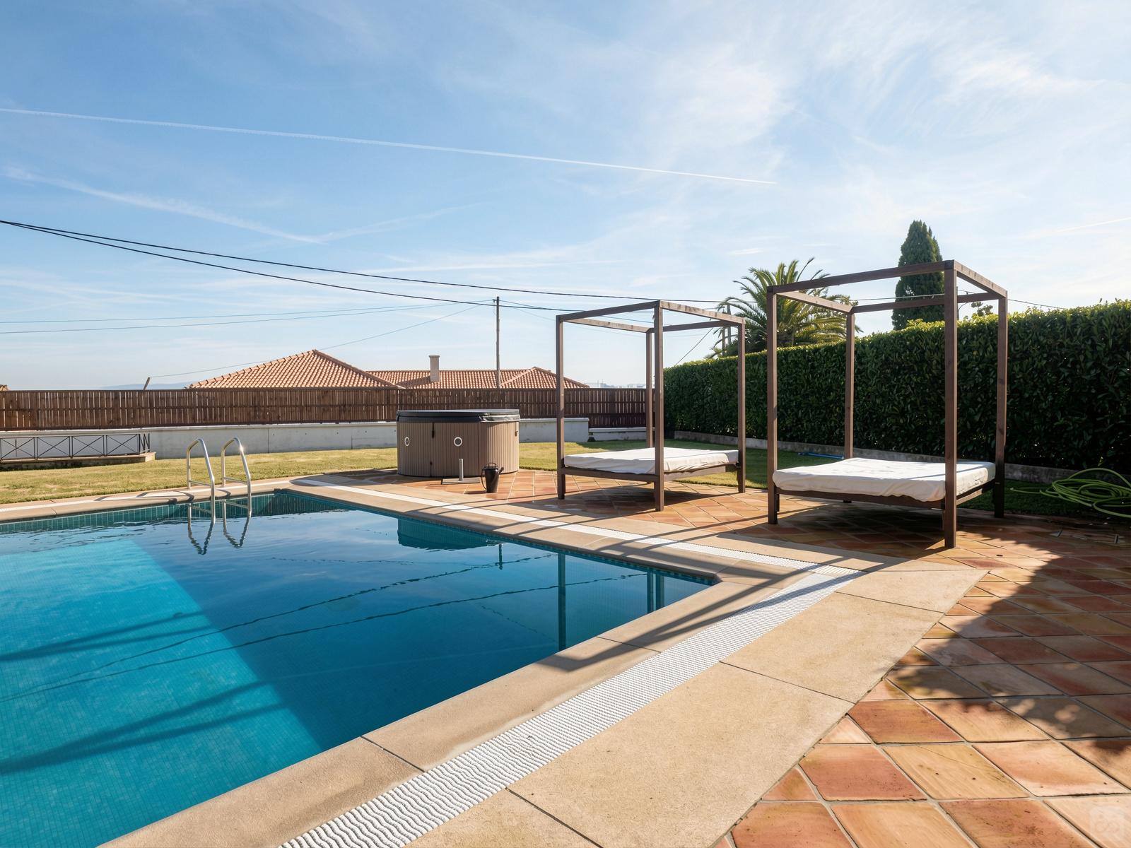 Carregosa Residence