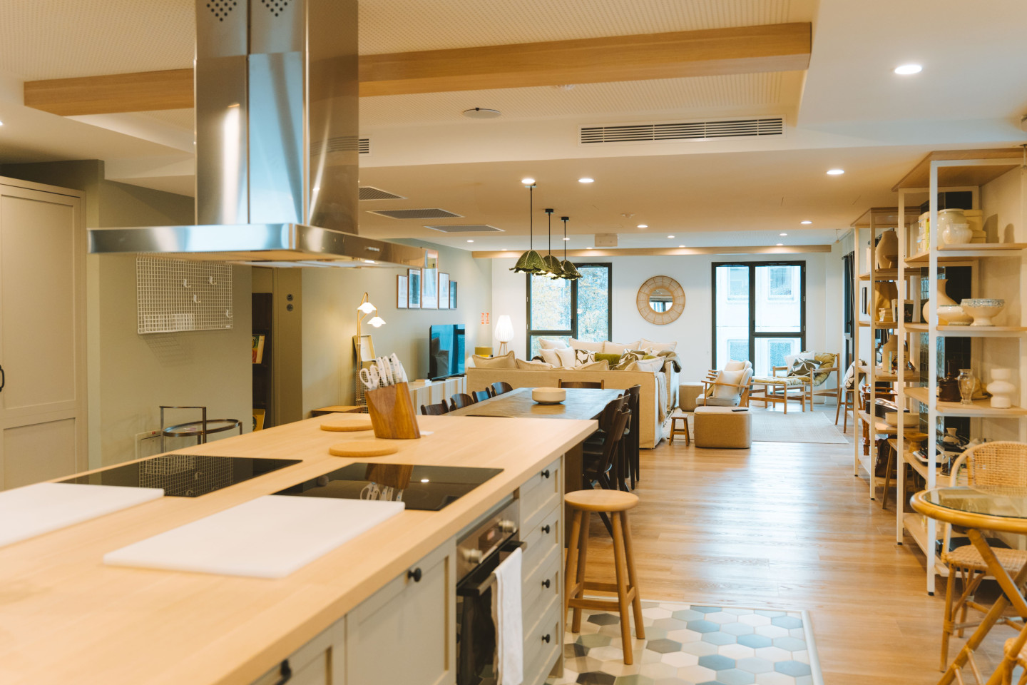 O Urban Coliving perto do centro da cidade, das praias e muito mais! Coletivo