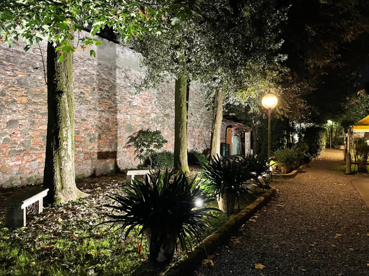 El Vibrante comunidad de vida en común en un convento transformado en el corazón de Lucca Colectivo