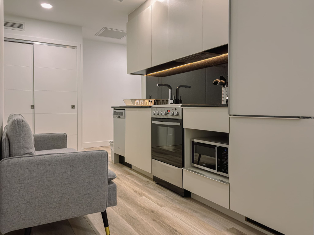 La Moderno e confortevole appartamento vicino al centro di Montreal Casa