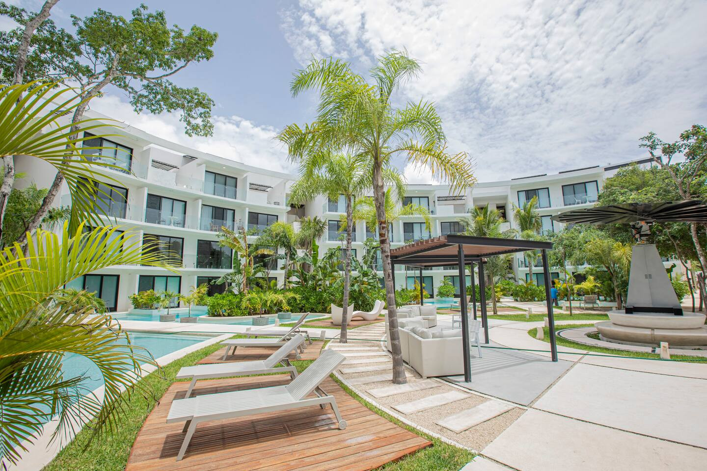 De Luxe woning met zwembad en fitnessruimte op 10 minuten van Tulum Beach Collectief