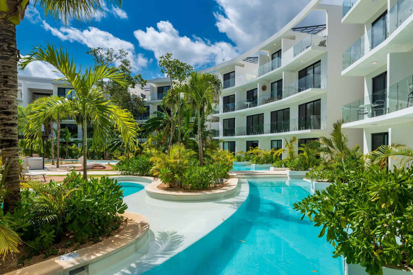 De Luxe woning met zwembad en fitnessruimte op 10 minuten van Tulum Beach Collectief