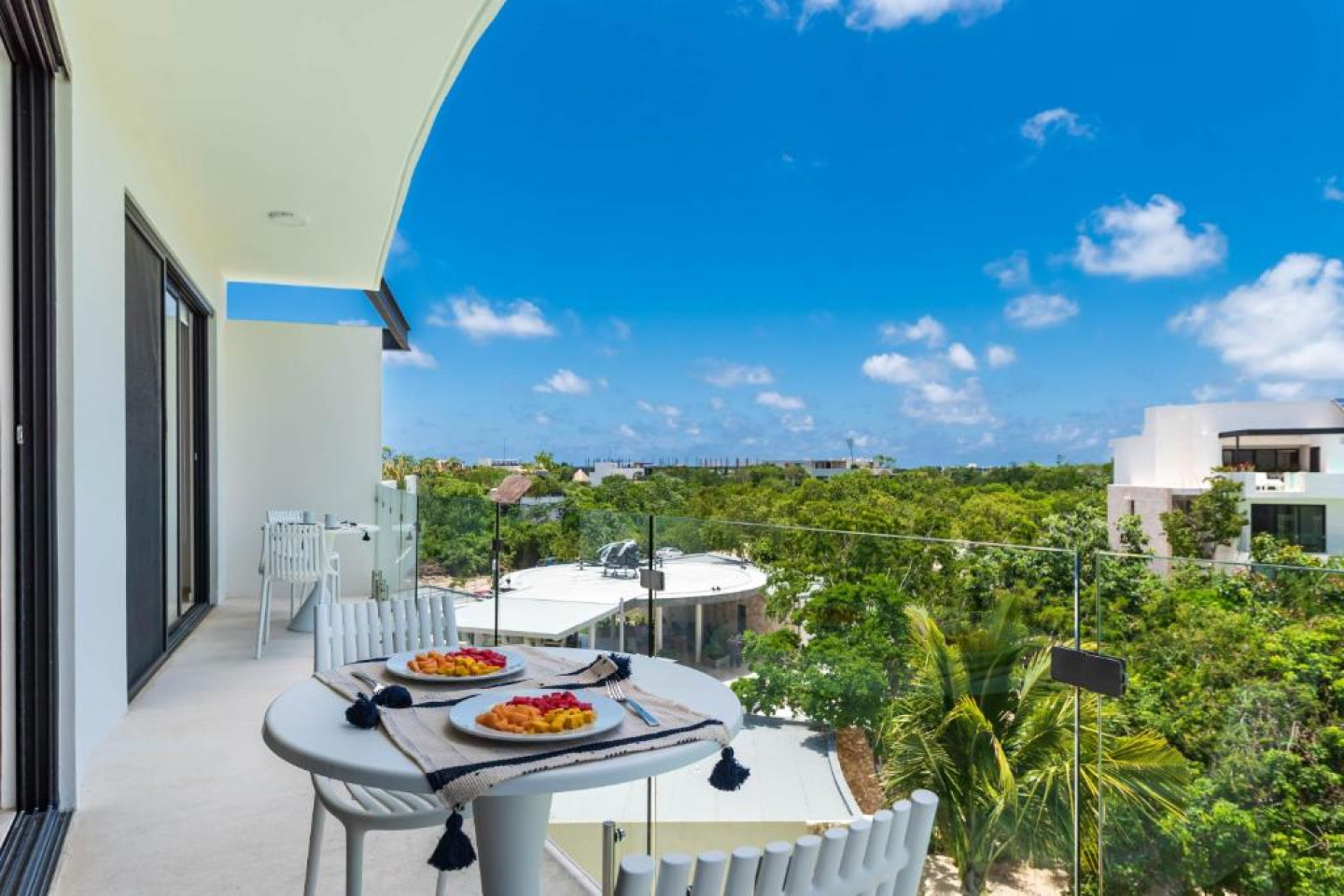 De Luxe woning met zwembad en fitnessruimte op 10 minuten van Tulum Beach Collectief