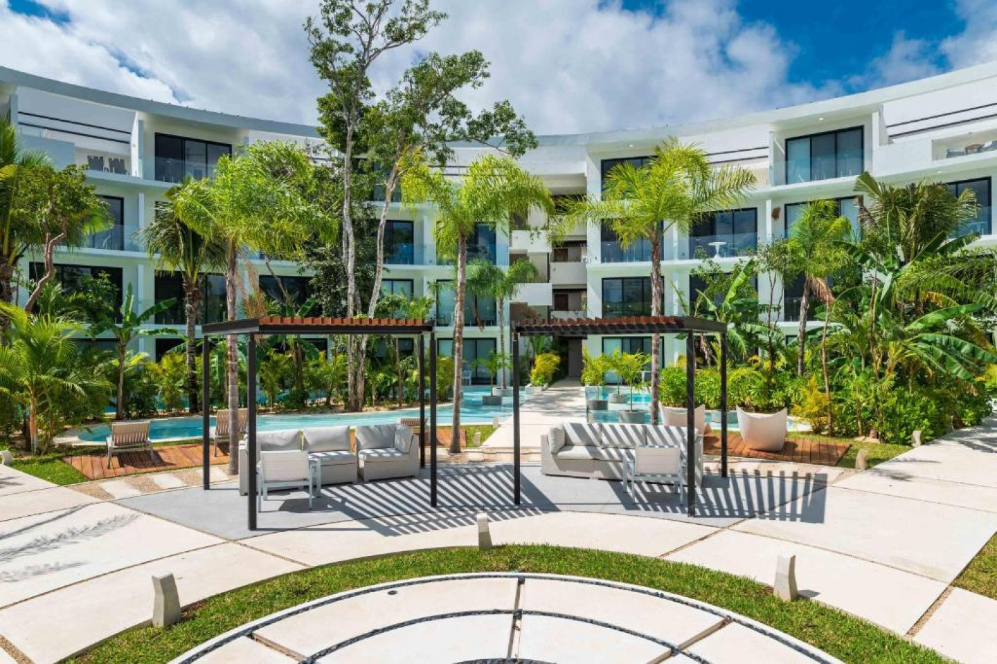 De Luxe woning met zwembad en fitnessruimte op 10 minuten van Tulum Beach Collectief