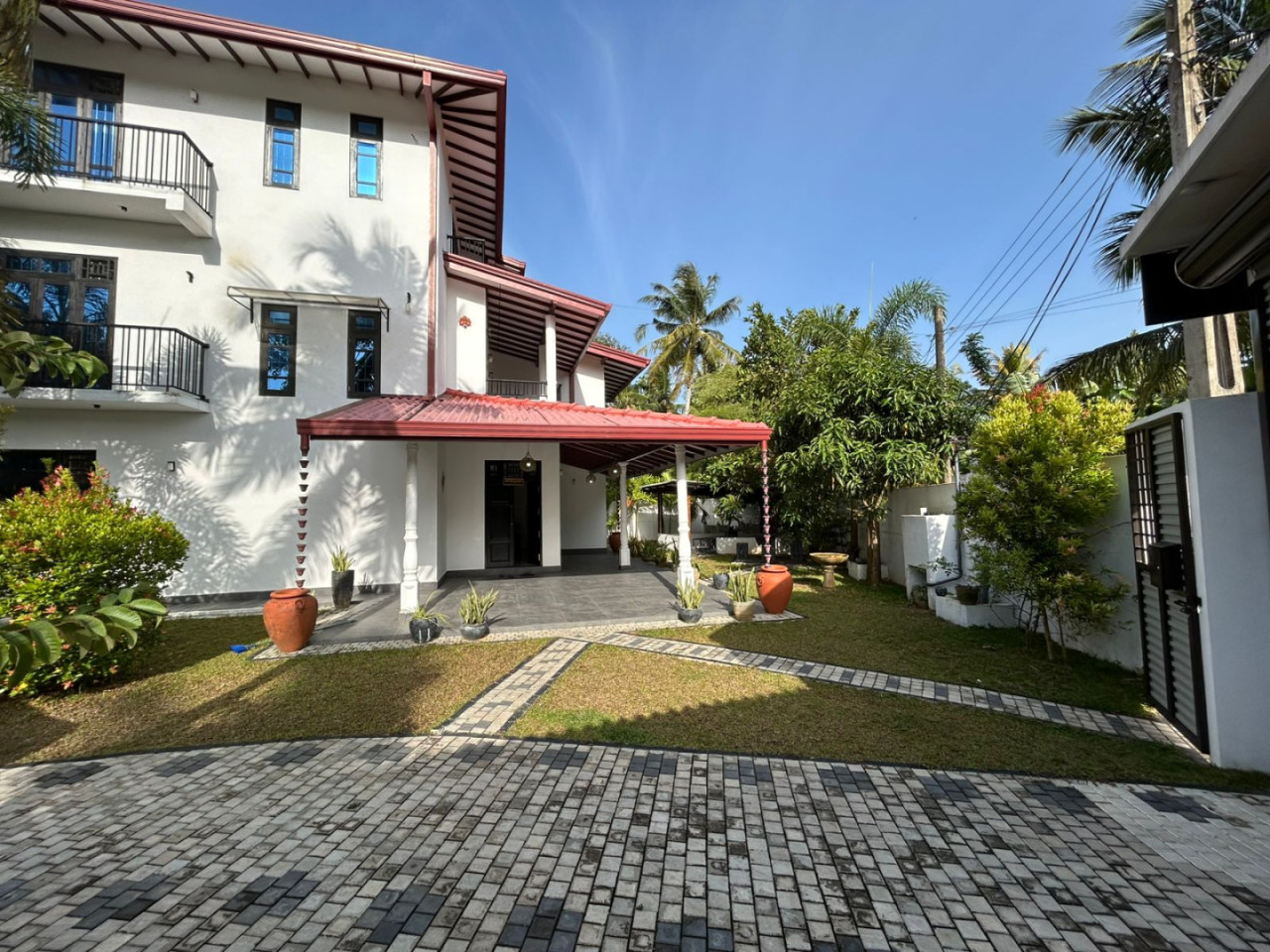 Hiriketiya Home