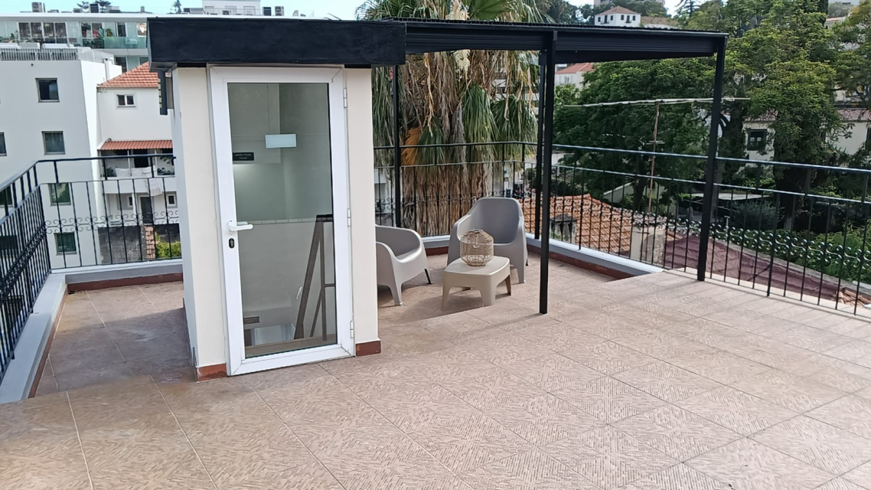 Carreira Home