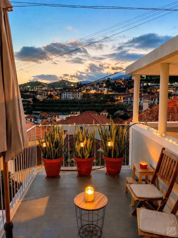 La Un moderno rifugio per lavoratori a distanza nella splendida cornice di Santa Luzia, Funchal Casa