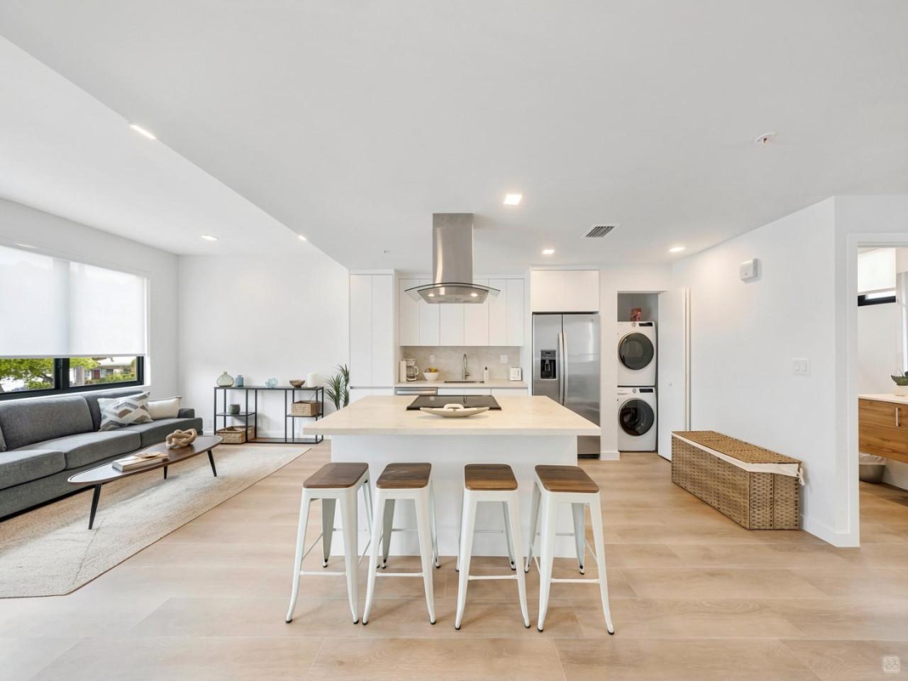 La Elegante Townhome a Miami a Pochi Minuti da Brickell | Balcone, Garage, Vita Moderna Casa