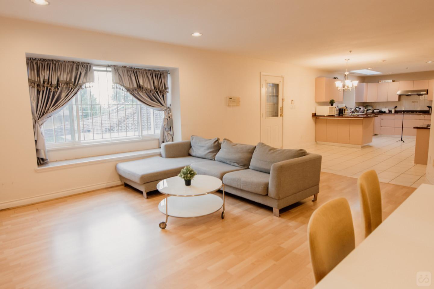 Metro Vancouver Home II