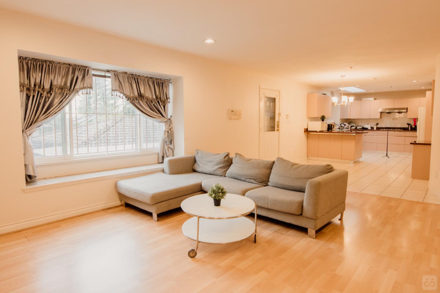 Metro Vancouver Home II
