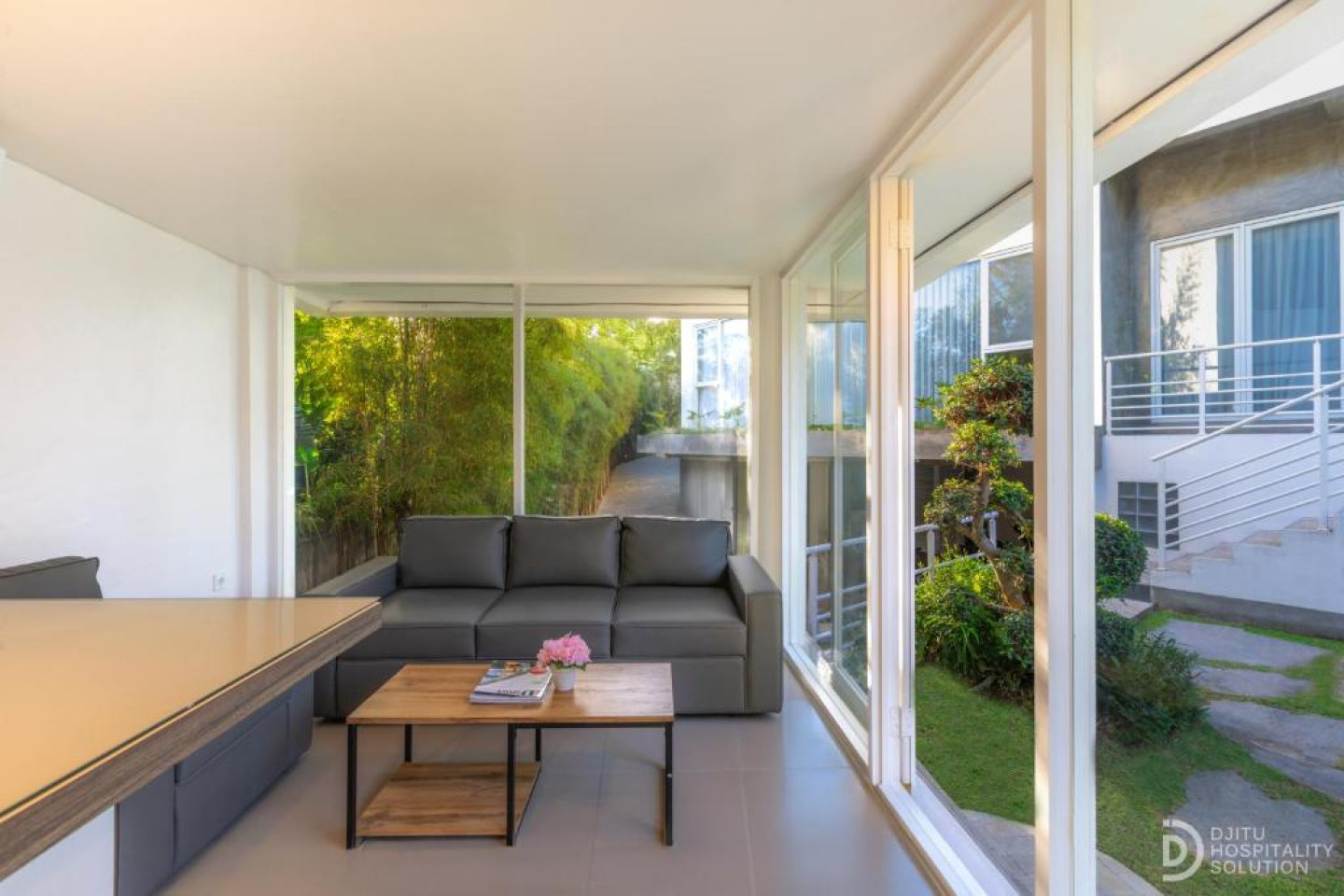 Pererenan Home