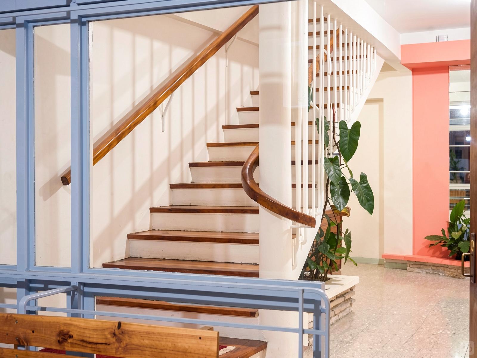 39 & 2 Residence