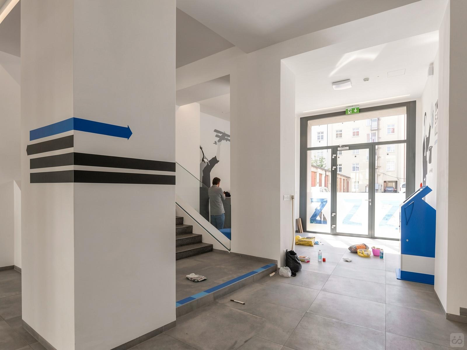 De Trendy stedelijk gebouw met coworking Hub