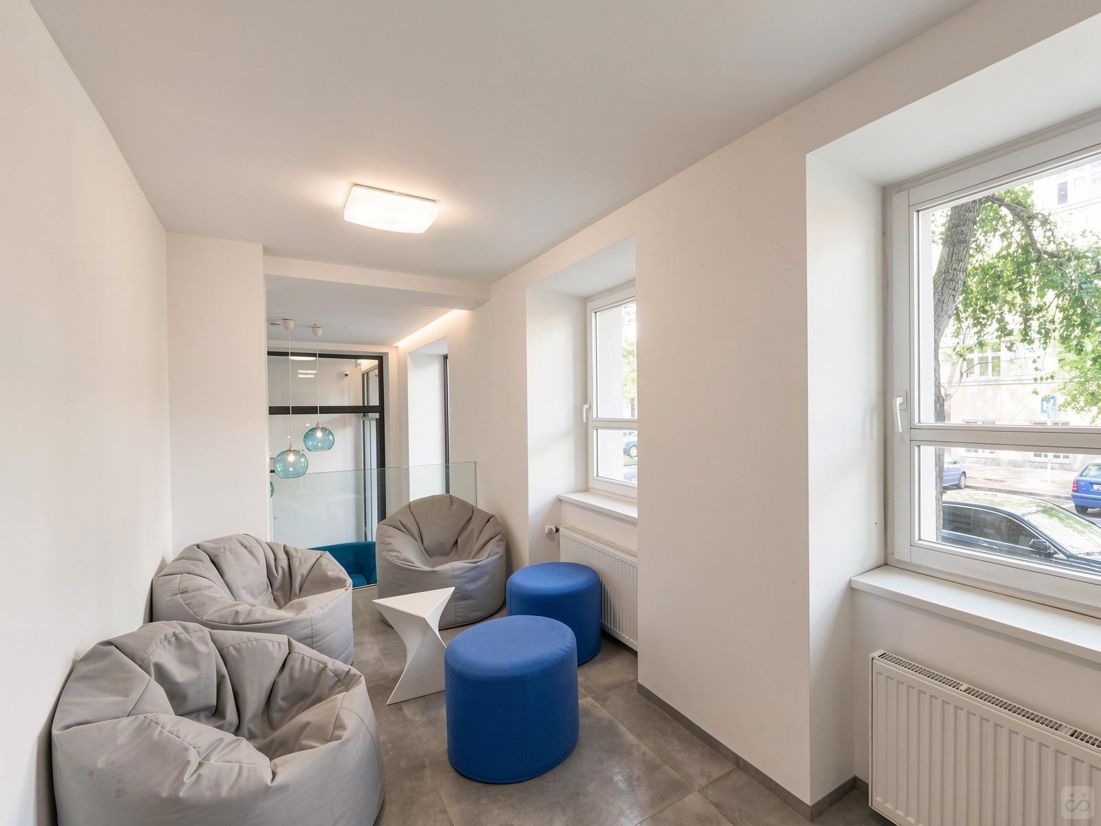 De Trendy stedelijk gebouw met coworking Hub
