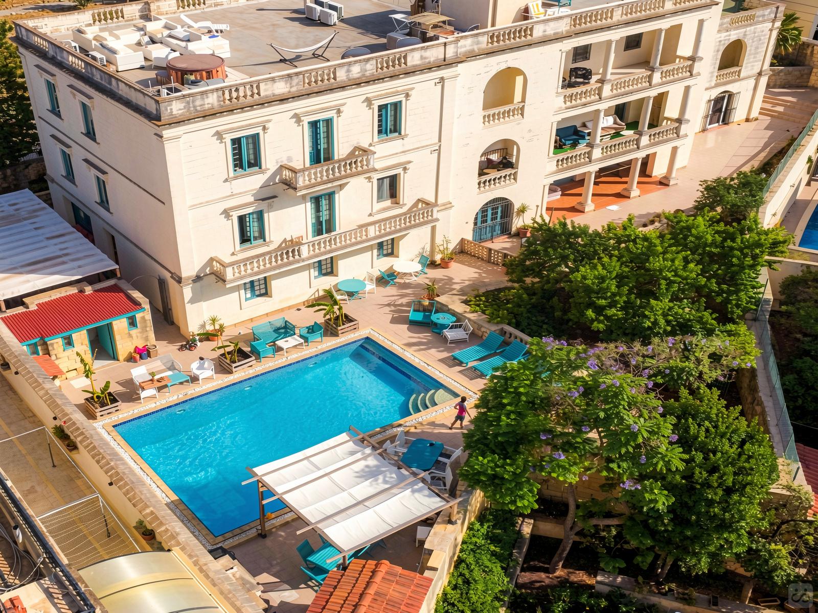 Triq Il-Venew Residence
